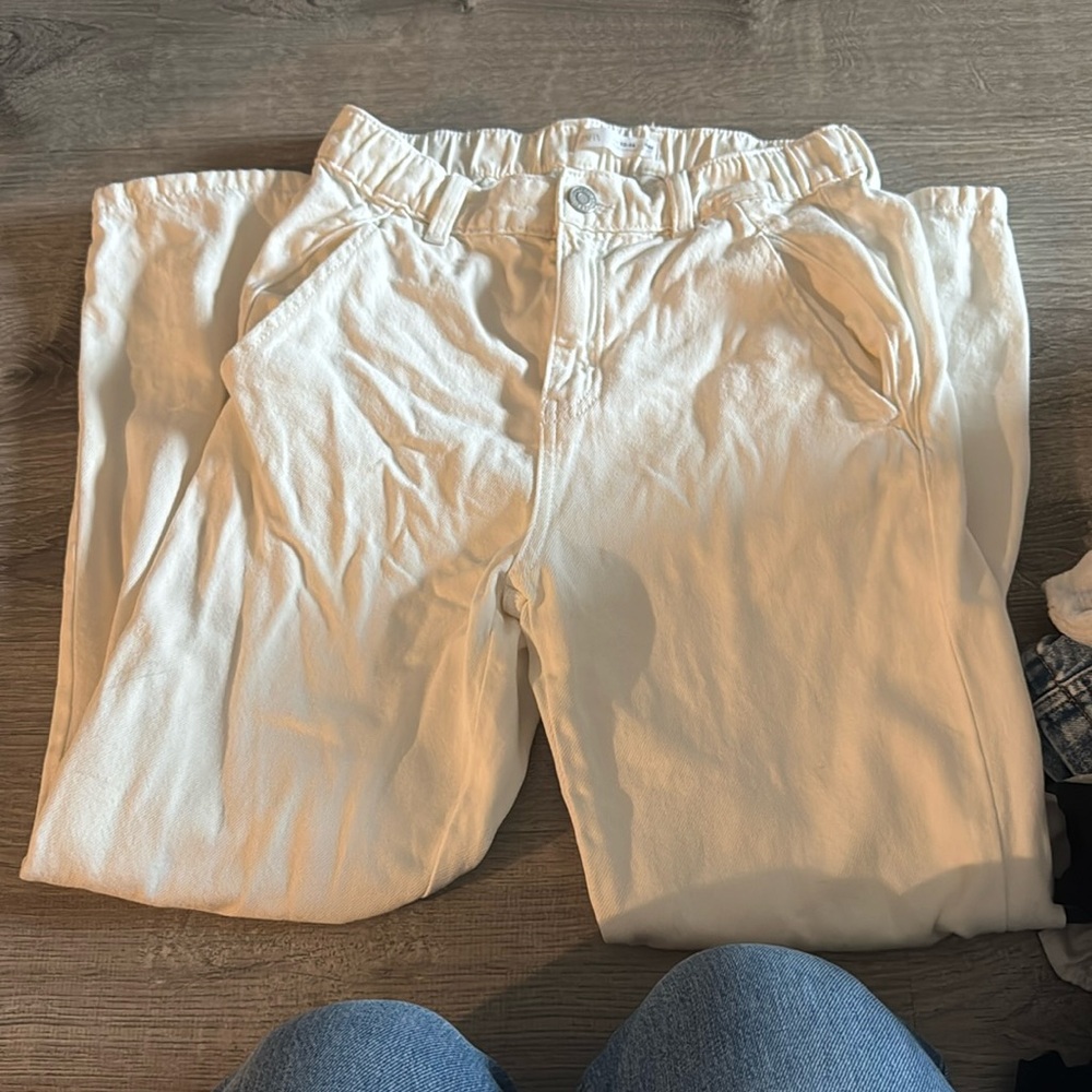 Zara Jean material pants.